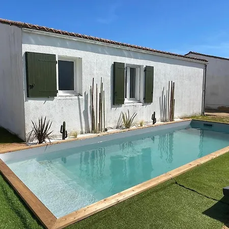 Semesterbostad Large House With Garden In Marie De Re Sainte-Marie-de-Ré