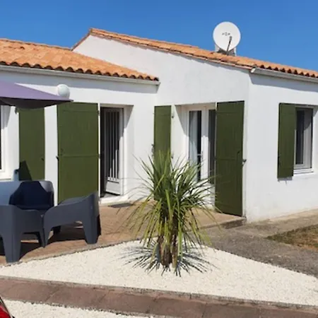 Large House With Garden In Marie De Ré * Sainte-Marie-de-Ré