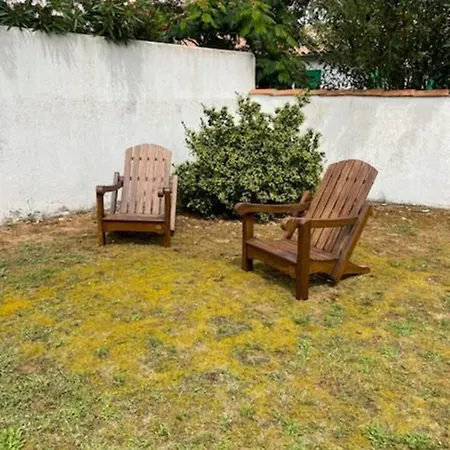 Large House With Garden In Marie De Re Feriehus *